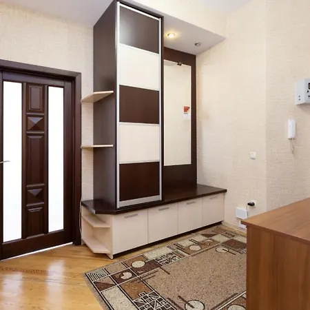 Nezavisimosti 40 Apartment